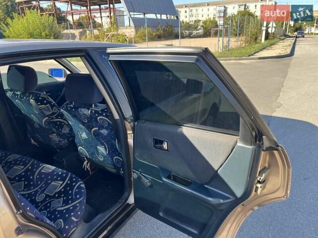 Бежевый Ауди 80, объемом двигателя 1.8 л и пробегом 409 тыс. км за 1499 $, фото 23 на Automoto.ua