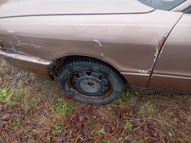 Бежевый Ауди 80, объемом двигателя 1.8 л и пробегом 1000 тыс. км за 1100 $, фото 3 на Automoto.ua