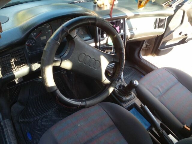Бежевий Ауді 80, об'ємом двигуна 0 л та пробігом 200 тис. км за 1300 $, фото 4 на Automoto.ua