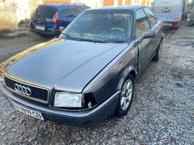 Бежевый Ауди 80, объемом двигателя 1.8 л и пробегом 300 тыс. км за 500 $, фото 4 на Automoto.ua