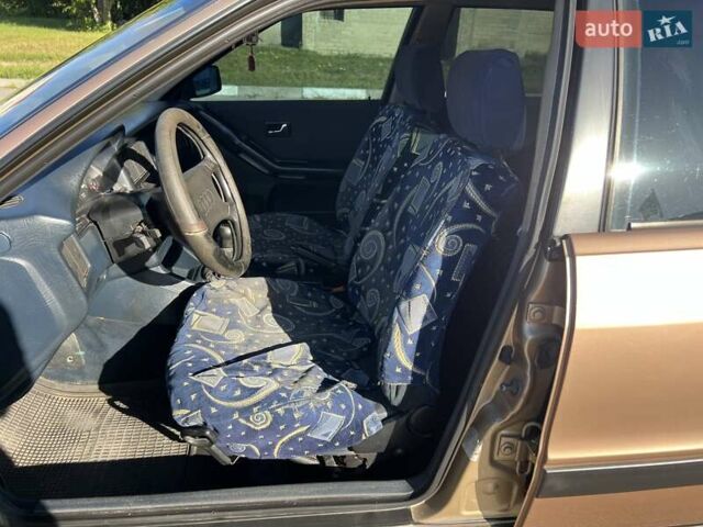 Бежевый Ауди 80, объемом двигателя 1.8 л и пробегом 409 тыс. км за 1499 $, фото 10 на Automoto.ua