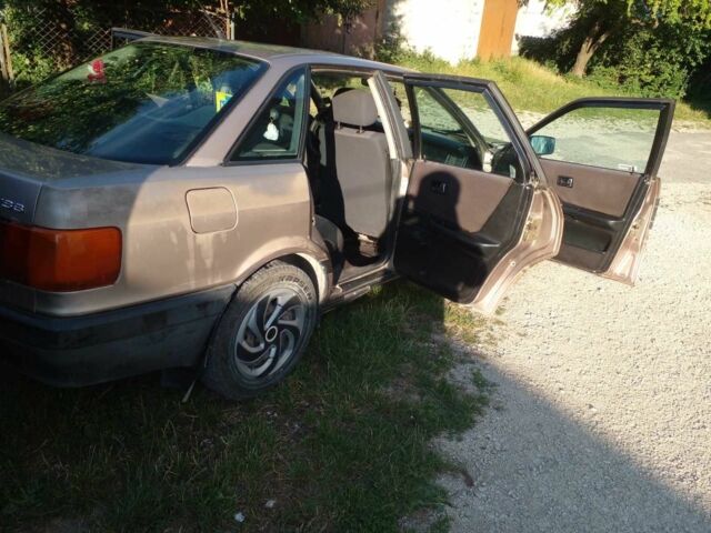 Бежевий Ауді 80, об'ємом двигуна 0 л та пробігом 200 тис. км за 1300 $, фото 2 на Automoto.ua