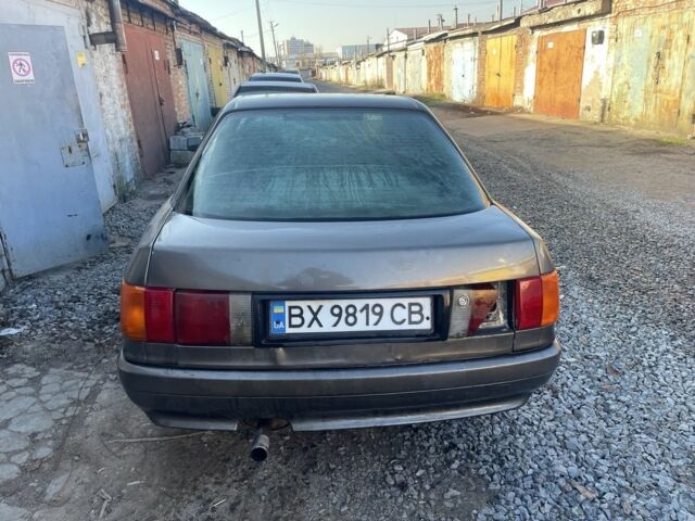 Бежевый Ауди 80, объемом двигателя 1.8 л и пробегом 300 тыс. км за 500 $, фото 2 на Automoto.ua