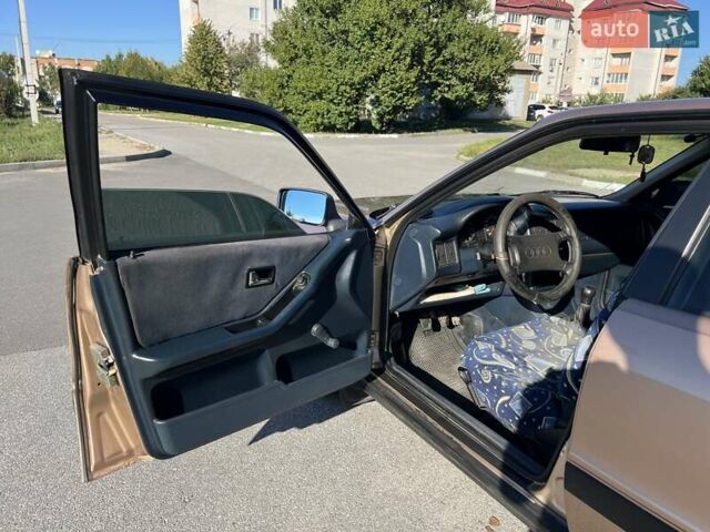 Бежевый Ауди 80, объемом двигателя 1.8 л и пробегом 409 тыс. км за 1499 $, фото 8 на Automoto.ua