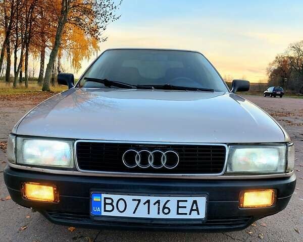 Бежевый Ауди 80, объемом двигателя 1.8 л и пробегом 388 тыс. км за 1500 $, фото 4 на Automoto.ua