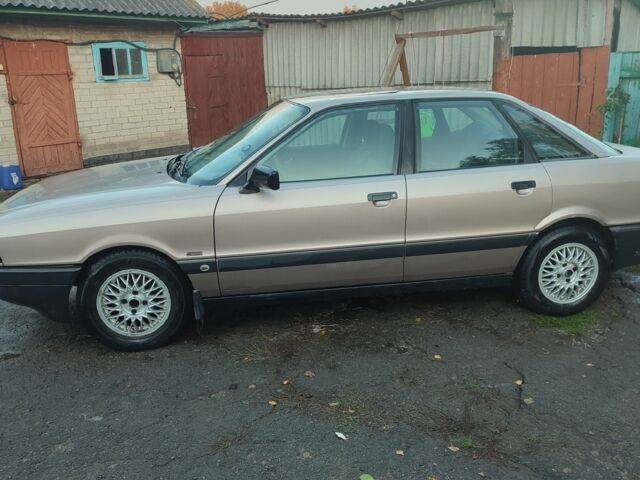 Бежевый Ауди 80, объемом двигателя 1.8 л и пробегом 415 тыс. км за 1900 $, фото 2 на Automoto.ua
