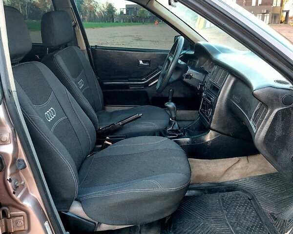 Бежевый Ауди 80, объемом двигателя 1.8 л и пробегом 388 тыс. км за 1500 $, фото 26 на Automoto.ua