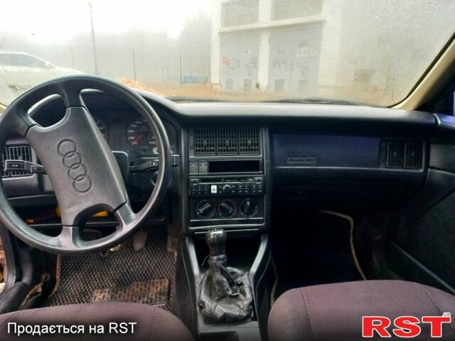 Бежевий Ауді 80, об'ємом двигуна 1.8 л та пробігом 0 тис. км за 2200 $, фото 4 на Automoto.ua