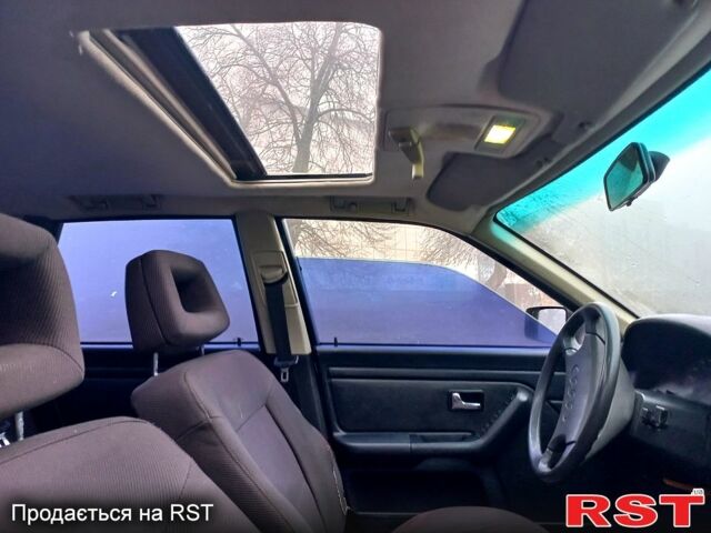 Бежевий Ауді 80, об'ємом двигуна 1.8 л та пробігом 0 тис. км за 2200 $, фото 6 на Automoto.ua