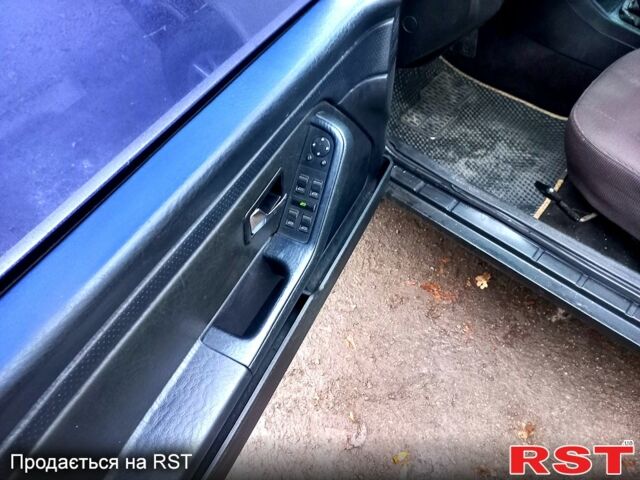 Бежевий Ауді 80, об'ємом двигуна 1.8 л та пробігом 0 тис. км за 2200 $, фото 12 на Automoto.ua