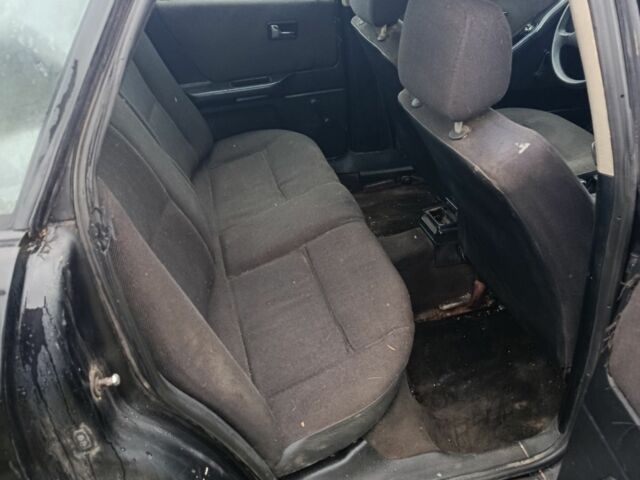 Черный Ауди 80, объемом двигателя 2 л и пробегом 300 тыс. км за 650 $, фото 5 на Automoto.ua