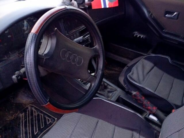 Черный Ауди 80, объемом двигателя 1.8 л и пробегом 0 тыс. км за 1700 $, фото 6 на Automoto.ua