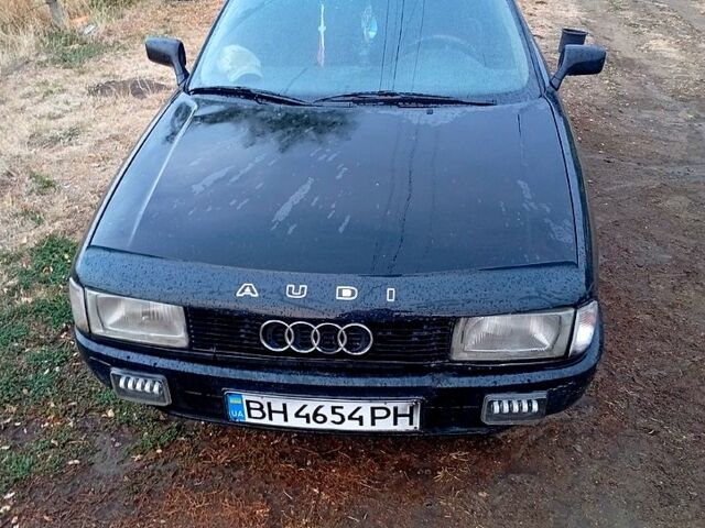 Черный Ауди 80, объемом двигателя 1.8 л и пробегом 0 тыс. км за 1700 $, фото 3 на Automoto.ua