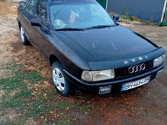 Черный Ауди 80, объемом двигателя 1.8 л и пробегом 0 тыс. км за 1700 $, фото 7 на Automoto.ua