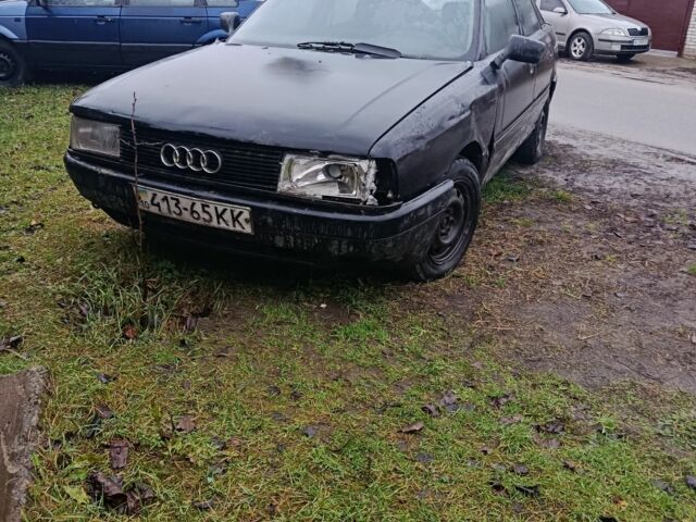 Черный Ауди 80, объемом двигателя 2 л и пробегом 300 тыс. км за 650 $, фото 2 на Automoto.ua