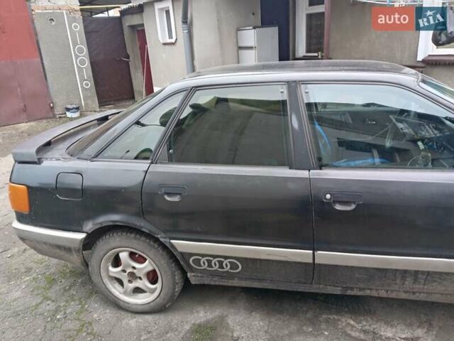 Черный Ауди 80, объемом двигателя 1.85 л и пробегом 400 тыс. км за 1400 $, фото 2 на Automoto.ua