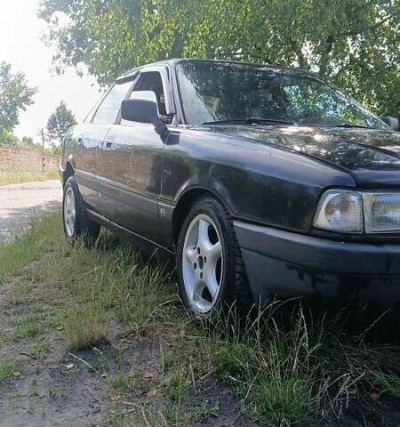 Черный Ауди 80, объемом двигателя 1.8 л и пробегом 500 тыс. км за 1500 $, фото 2 на Automoto.ua