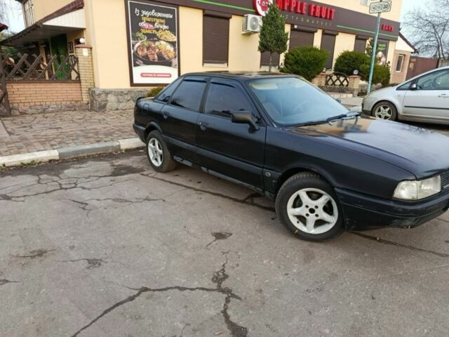 Черный Ауди 80, объемом двигателя 1.8 л и пробегом 312 тыс. км за 2000 $, фото 3 на Automoto.ua