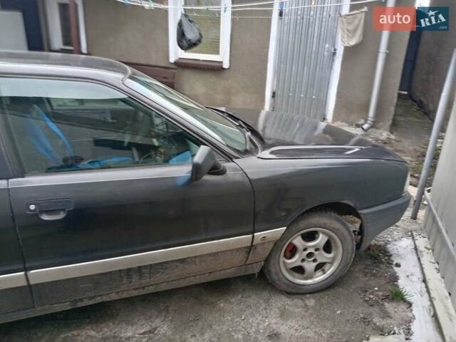 Черный Ауди 80, объемом двигателя 1.85 л и пробегом 400 тыс. км за 1400 $, фото 1 на Automoto.ua