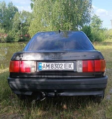 Черный Ауди 80, объемом двигателя 1.8 л и пробегом 500 тыс. км за 1500 $, фото 1 на Automoto.ua