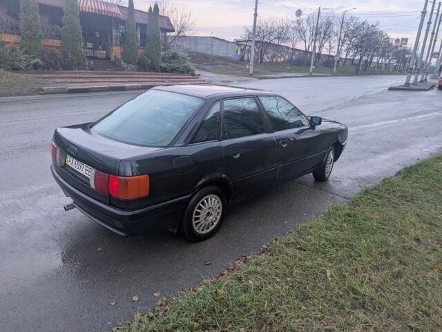 Черный Ауди 80, объемом двигателя 1.8 л и пробегом 300 тыс. км за 1064 $, фото 2 на Automoto.ua