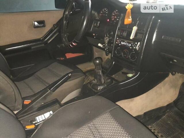 Черный Ауди 80, объемом двигателя 1.78 л и пробегом 420 тыс. км за 2100 $, фото 8 на Automoto.ua