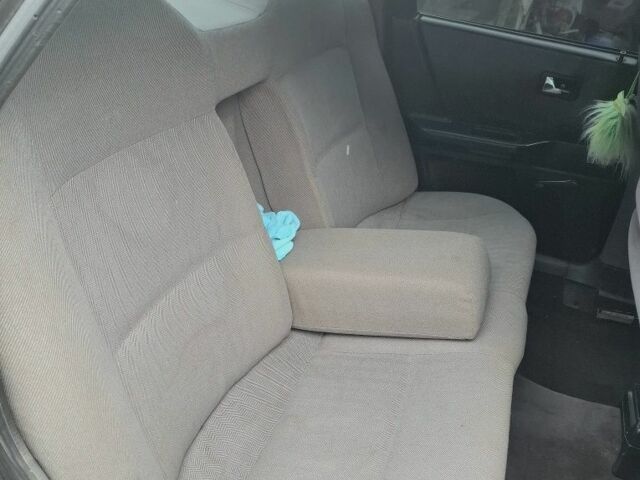 Черный Ауди 80, объемом двигателя 1.8 л и пробегом 299 тыс. км за 2000 $, фото 3 на Automoto.ua