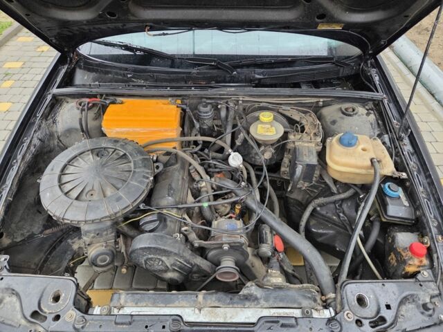 Черный Ауди 80, объемом двигателя 1 л и пробегом 4 тыс. км за 950 $, фото 2 на Automoto.ua