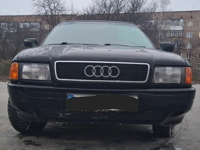 Черный Ауди 80, объемом двигателя 1.8 л и пробегом 299 тыс. км за 2000 $, фото 9 на Automoto.ua