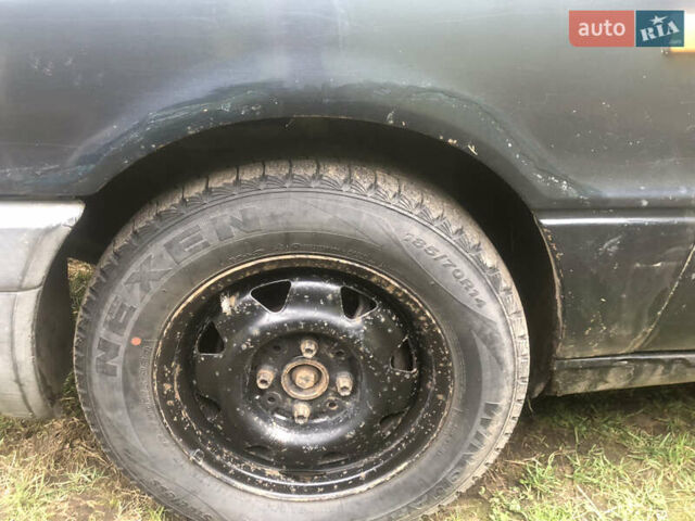 Черный Ауди 80, объемом двигателя 1.6 л и пробегом 300 тыс. км за 2000 $, фото 12 на Automoto.ua