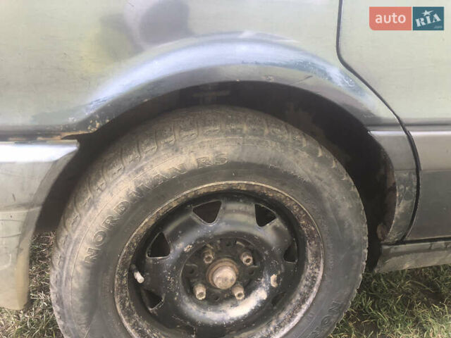 Черный Ауди 80, объемом двигателя 1.6 л и пробегом 300 тыс. км за 2000 $, фото 7 на Automoto.ua