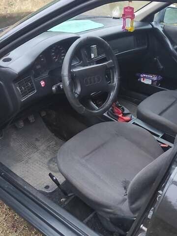 Черный Ауди 80, объемом двигателя 1.6 л и пробегом 360 тыс. км за 2750 $, фото 25 на Automoto.ua