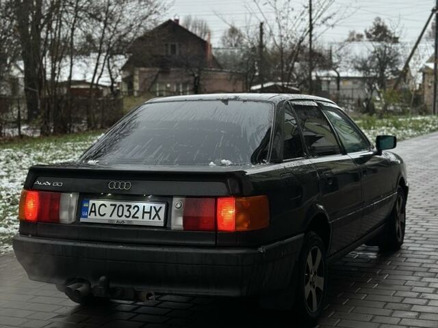 Черный Ауди 80, объемом двигателя 1.8 л и пробегом 600 тыс. км за 2150 $, фото 1 на Automoto.ua