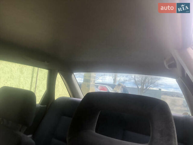 Черный Ауди 80, объемом двигателя 1.6 л и пробегом 300 тыс. км за 2000 $, фото 11 на Automoto.ua