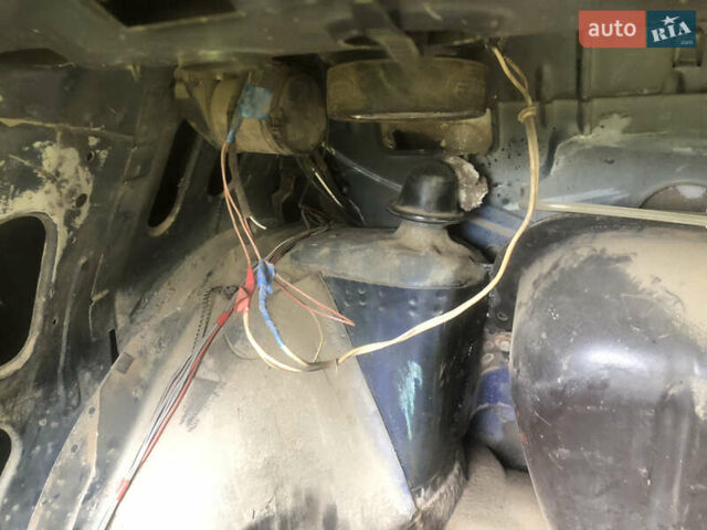 Черный Ауди 80, объемом двигателя 1.6 л и пробегом 300 тыс. км за 2000 $, фото 17 на Automoto.ua