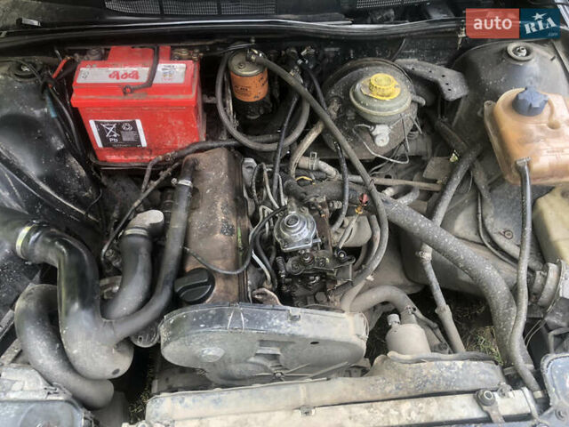 Черный Ауди 80, объемом двигателя 1.6 л и пробегом 300 тыс. км за 2000 $, фото 18 на Automoto.ua