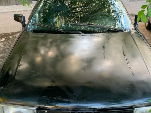 Черный Ауди 80, объемом двигателя 1.6 л и пробегом 350 тыс. км за 900 $, фото 2 на Automoto.ua