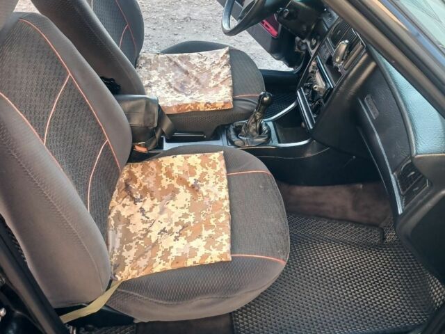 Черный Ауди 80, объемом двигателя 1.8 л и пробегом 250 тыс. км за 1700 $, фото 7 на Automoto.ua