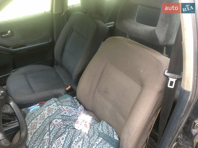 Черный Ауди 80, объемом двигателя 1.6 л и пробегом 300 тыс. км за 2000 $, фото 10 на Automoto.ua