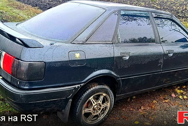Черный Ауди 80, объемом двигателя 2 л и пробегом 250 тыс. км за 1300 $, фото 1 на Automoto.ua