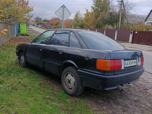Черный Ауди 80, объемом двигателя 2 л и пробегом 200 тыс. км за 1750 $, фото 2 на Automoto.ua