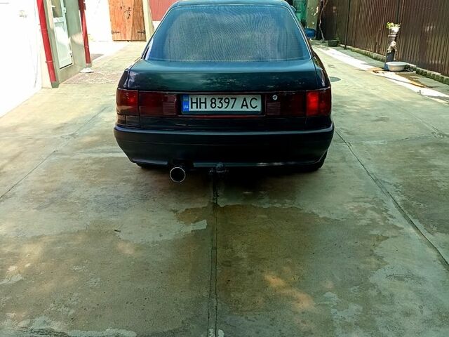 Черный Ауди 80, объемом двигателя 1.8 л и пробегом 280 тыс. км за 2800 $, фото 4 на Automoto.ua