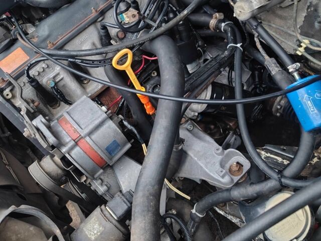 Черный Ауди 80, объемом двигателя 2 л и пробегом 329 тыс. км за 3191 $, фото 3 на Automoto.ua