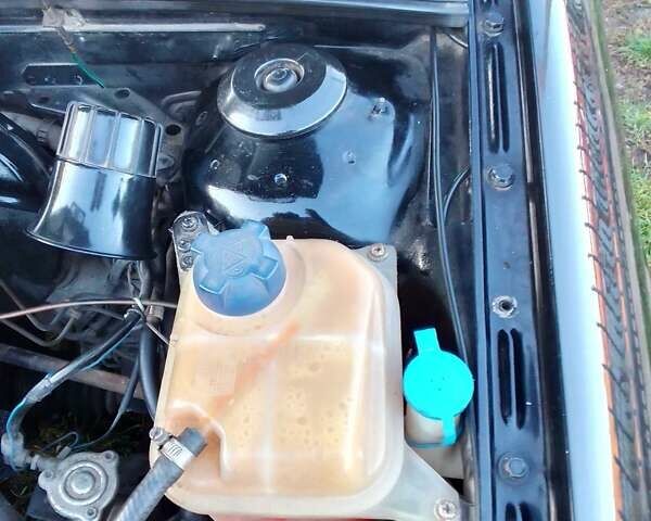 Чорний Ауді 80, об'ємом двигуна 2 л та пробігом 293 тис. км за 2933 $, фото 27 на Automoto.ua