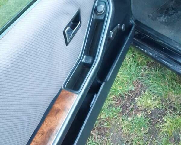 Чорний Ауді 80, об'ємом двигуна 2 л та пробігом 293 тис. км за 2933 $, фото 10 на Automoto.ua