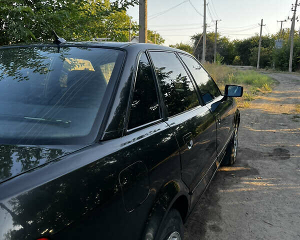 Черный Ауди 80, объемом двигателя 2.8 л и пробегом 208 тыс. км за 2300 $, фото 6 на Automoto.ua