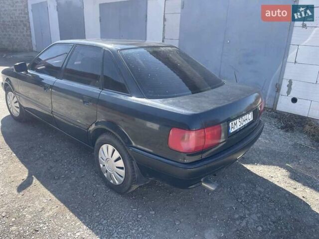 Черный Ауди 80, объемом двигателя 2 л и пробегом 310 тыс. км за 2500 $, фото 4 на Automoto.ua