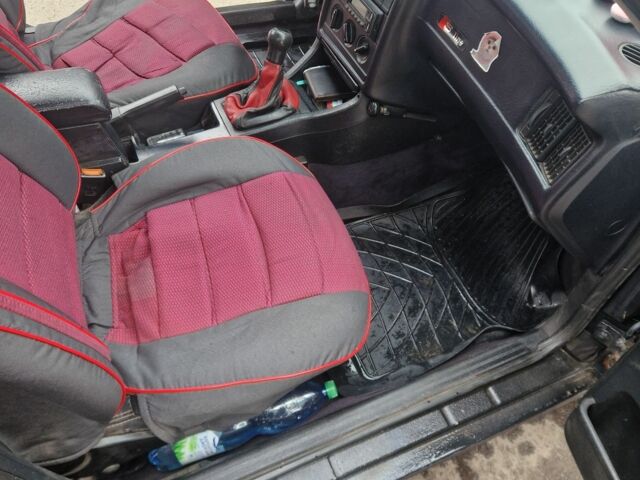 Черный Ауди 80, объемом двигателя 2.3 л и пробегом 230 тыс. км за 2200 $, фото 4 на Automoto.ua