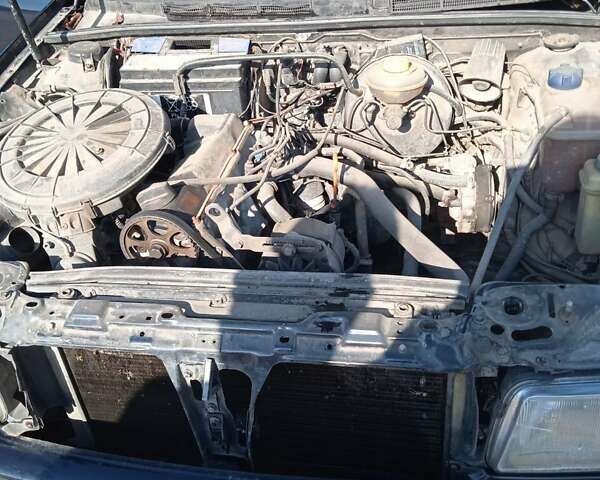 Черный Ауди 80, объемом двигателя 2 л и пробегом 300 тыс. км за 3500 $, фото 8 на Automoto.ua