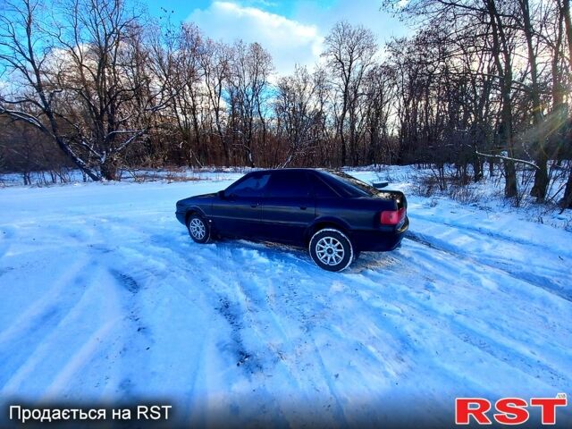 Черный Ауди 80, объемом двигателя 2.8 л и пробегом 300 тыс. км за 2800 $, фото 2 на Automoto.ua